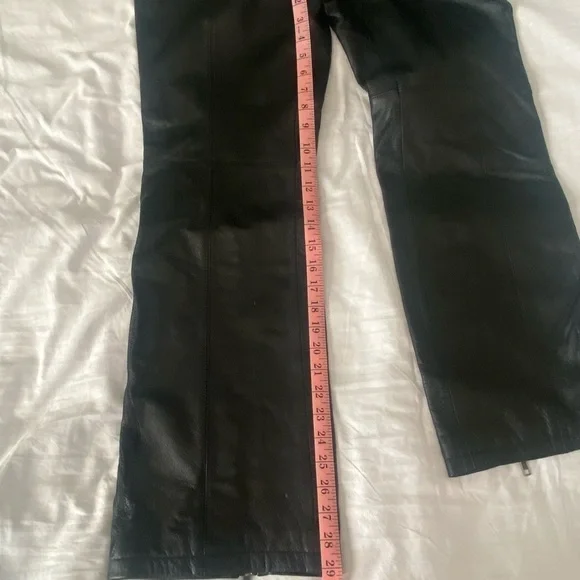 Women’s Harley Davidson Lined Leather Pants tribal Appliqué/Zippers at bottom. 8 - Picture 13 of 13